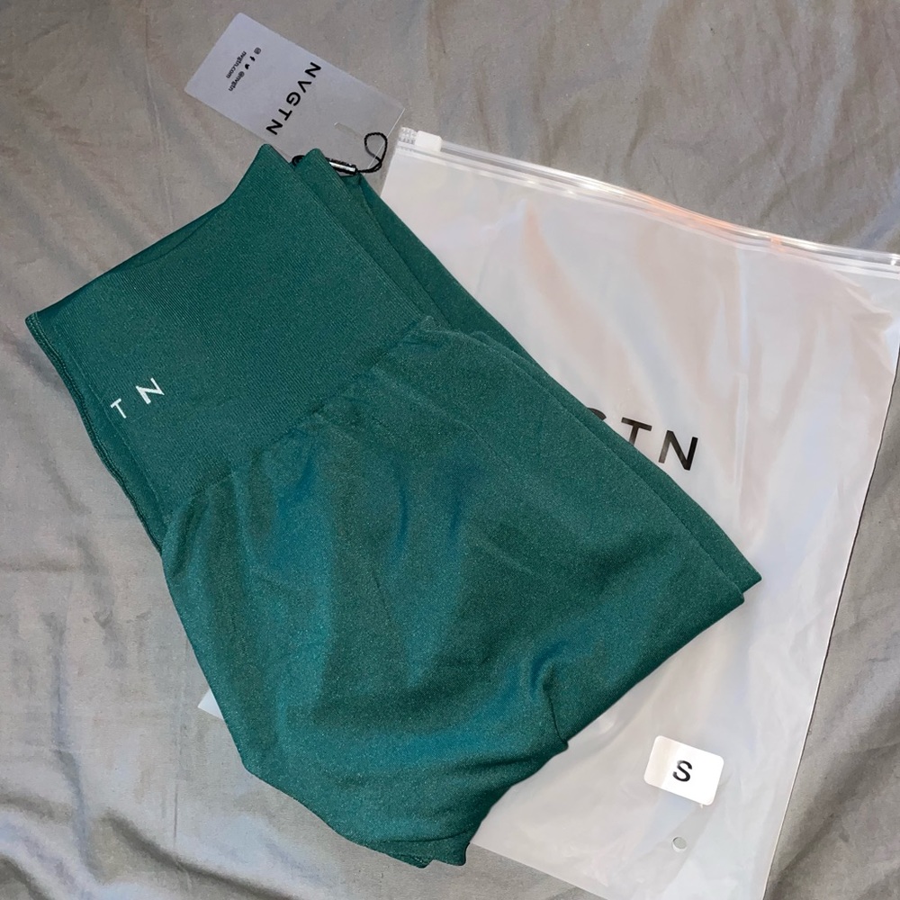 Brand new NVGTN legging